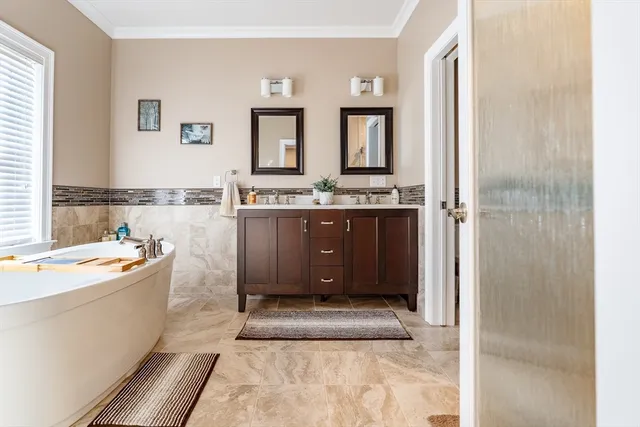 $965,000 | 95 Winslow Way, Swansea, MA 02777