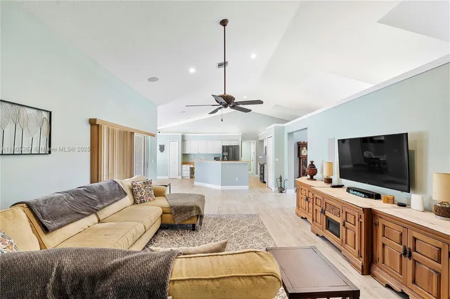 $1,075,000 | 16783 92nd Lane North, Loxahatchee, FL 33470
