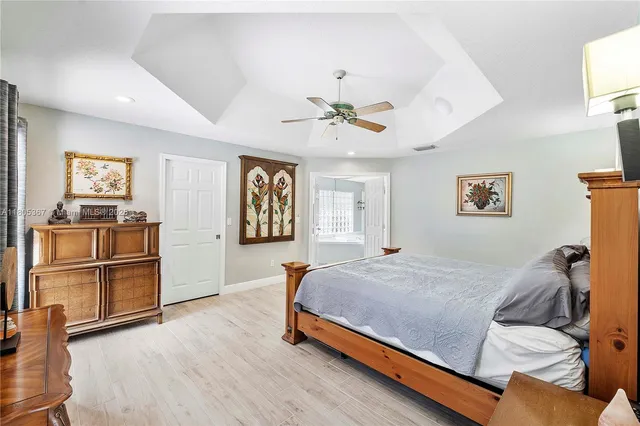 $1,075,000 | 16783 92nd Lane North, Loxahatchee, FL 33470