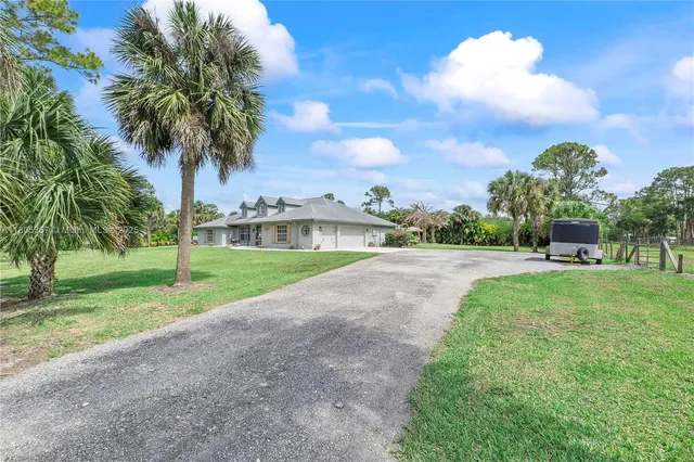 $1,075,000 | 16783 92nd Lane North, Loxahatchee, FL 33470