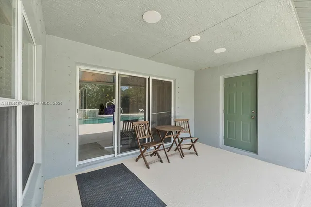 $1,075,000 | 16783 92nd Lane North, Loxahatchee, FL 33470