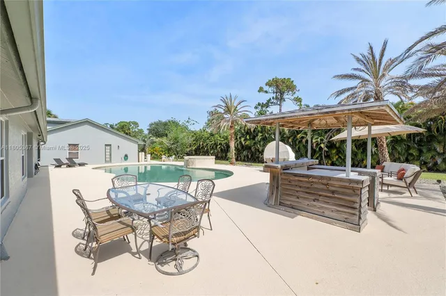 $1,075,000 | 16783 92nd Lane North, Loxahatchee, FL 33470
