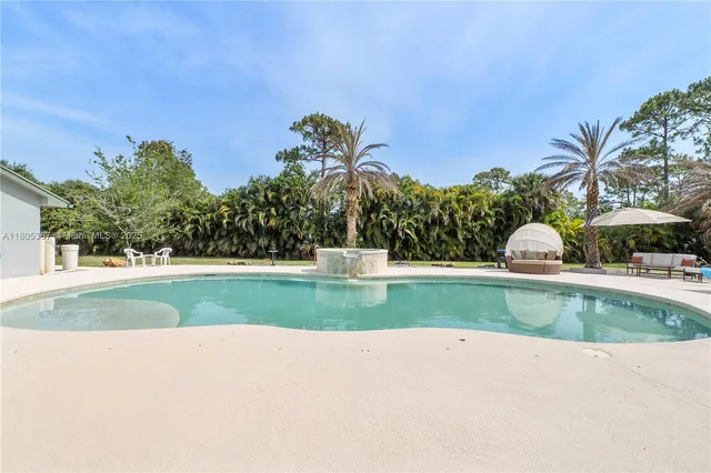 $1,075,000 | 16783 92nd Lane North, Loxahatchee, FL 33470