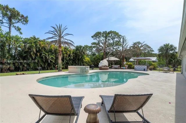 $1,075,000 | 16783 92nd Lane North, Loxahatchee, FL 33470