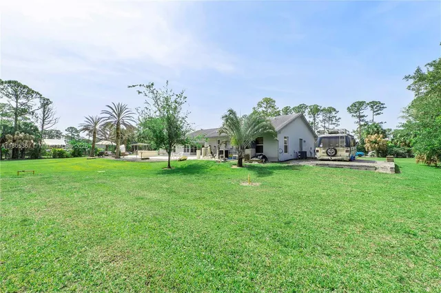 $1,075,000 | 16783 92nd Lane North, Loxahatchee, FL 33470