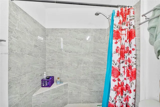 $1,075,000 | 16783 92nd Lane North, Loxahatchee, FL 33470