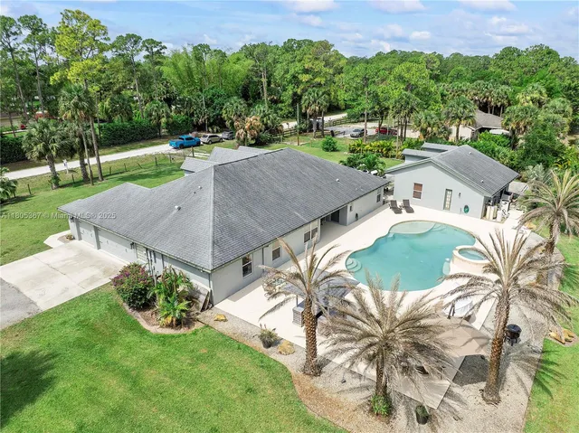 $1,075,000 | 16783 92nd Lane North, Loxahatchee, FL 33470
