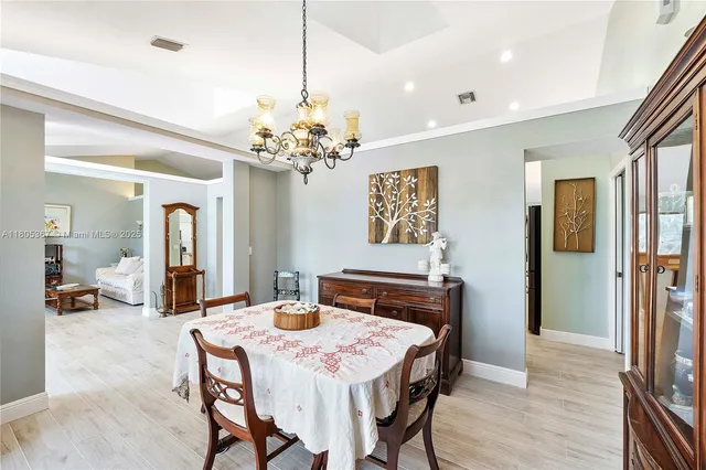 $1,075,000 | 16783 92nd Lane North, Loxahatchee, FL 33470