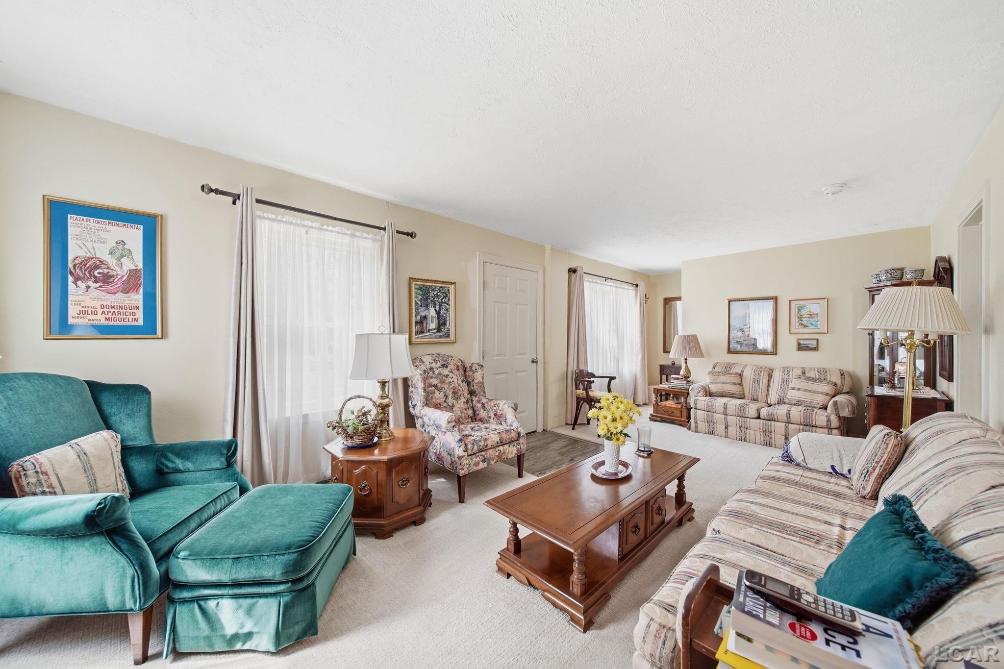 437 Oden Way Adrian, MI 49221 - Photo 6 of 30 Gallery Image 6