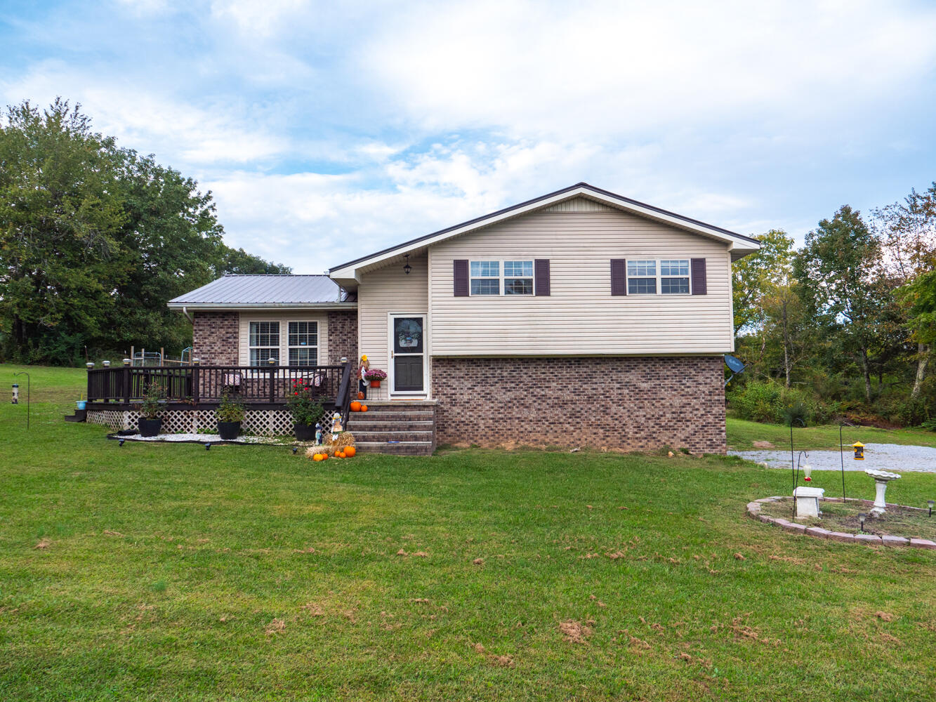 664 Shoemake Road Crossville, TN 38571 - Photo 1 of 30 D5544C19-F651-427D-8259-575C03A919EF