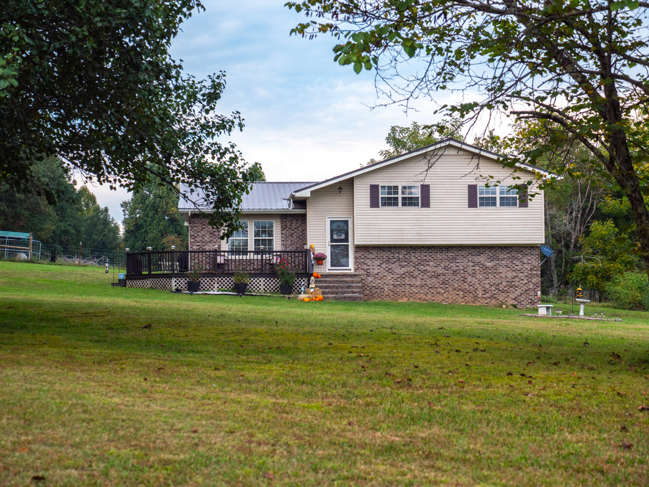 664 Shoemake Road Crossville, TN 38571 - Photo 3 of 30 E6B6DC31-7B8B-4430-B687-35A09414B965