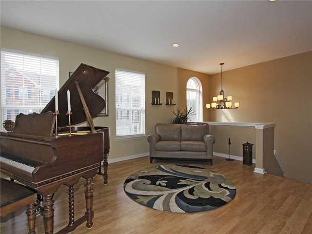 9052 Rider Drive Fishers, IN 46038 - Photo 3 of 19 Gallery Image 3
