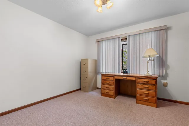 $279,900 | 217 Hancock Drive, Orangeville, IL 61060