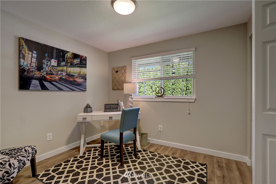 22862 Brier Road Brier, WA 98036 - Photo 14 of 18