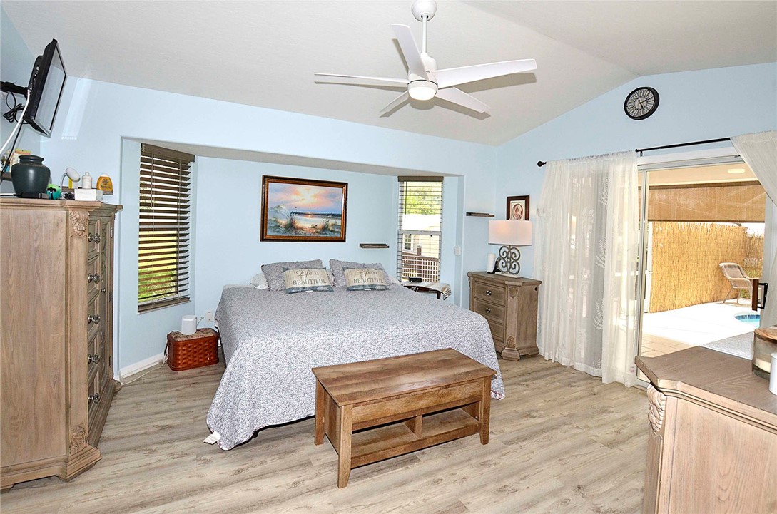 910 Roseland Road Sebastian, FL 32958 - Photo 14 of 36 Gallery Image 14