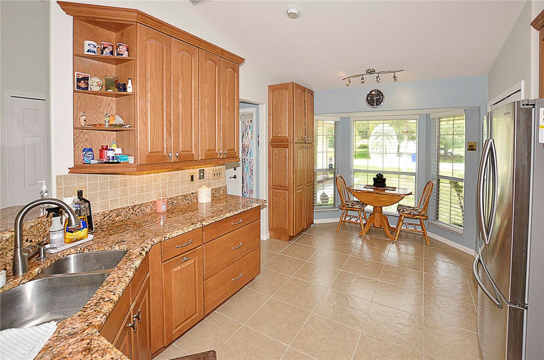 910 Roseland Road Sebastian, FL 32958 - Photo 7 of 36 Gallery Image 7
