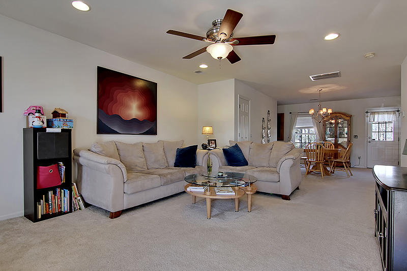 129 Malibu Road Summerville, SC 29483 - Photo 7 of 29 IMG_6531_IMG_6536-copy
