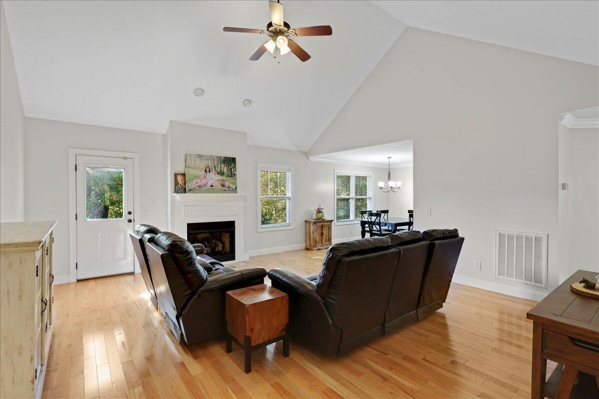 112 Toria Trace Dalton, GA 30721 - Photo 5 of 30 05-Pinnacle Tour - 112 Toria Trace - 05