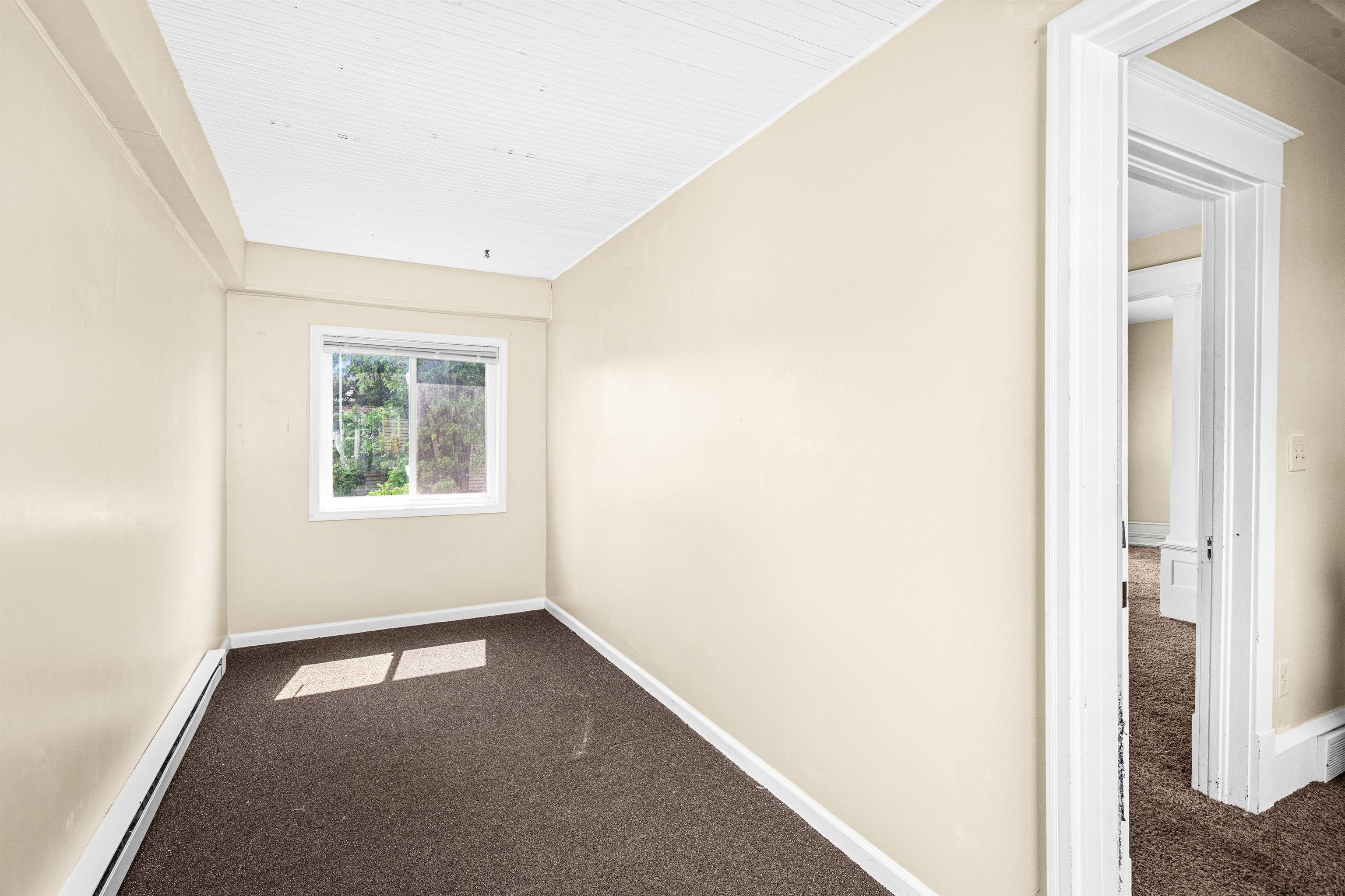 4022 East 2nd Street Superior, WI 54880 - Photo 17 of 30 Enclosed Porch