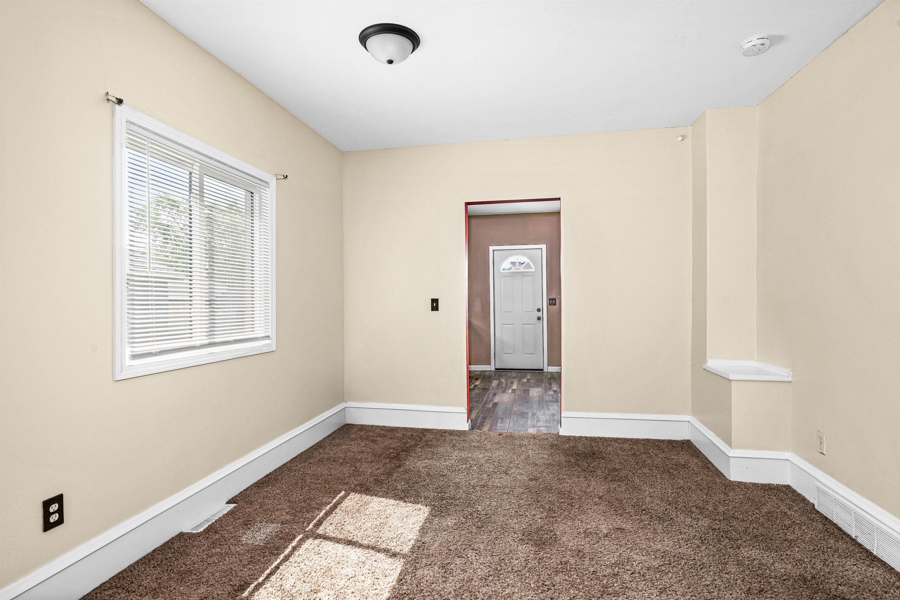 4022 East 2nd Street Superior, WI 54880 - Photo 9 of 30 Dining Room