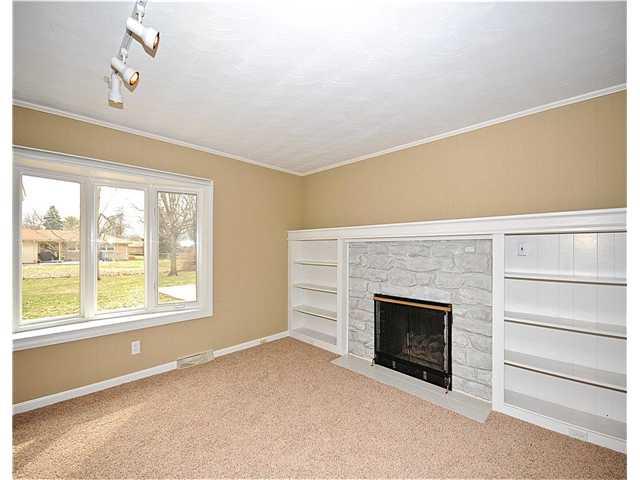 719 Griffin Road Indianapolis, IN 46227 - Photo 3 of 22 Gallery Image 3