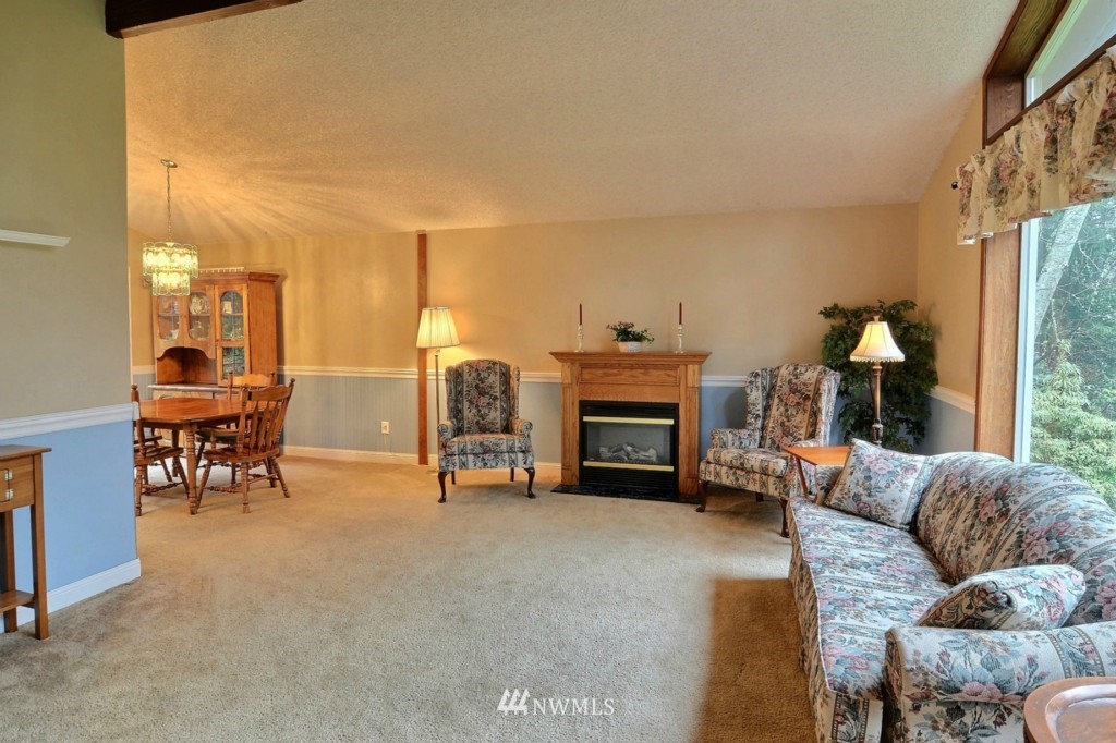 14520 Willow Road Southeast Port Orchard, WA 98367 - Photo 3 of 22 Gallery Image 3