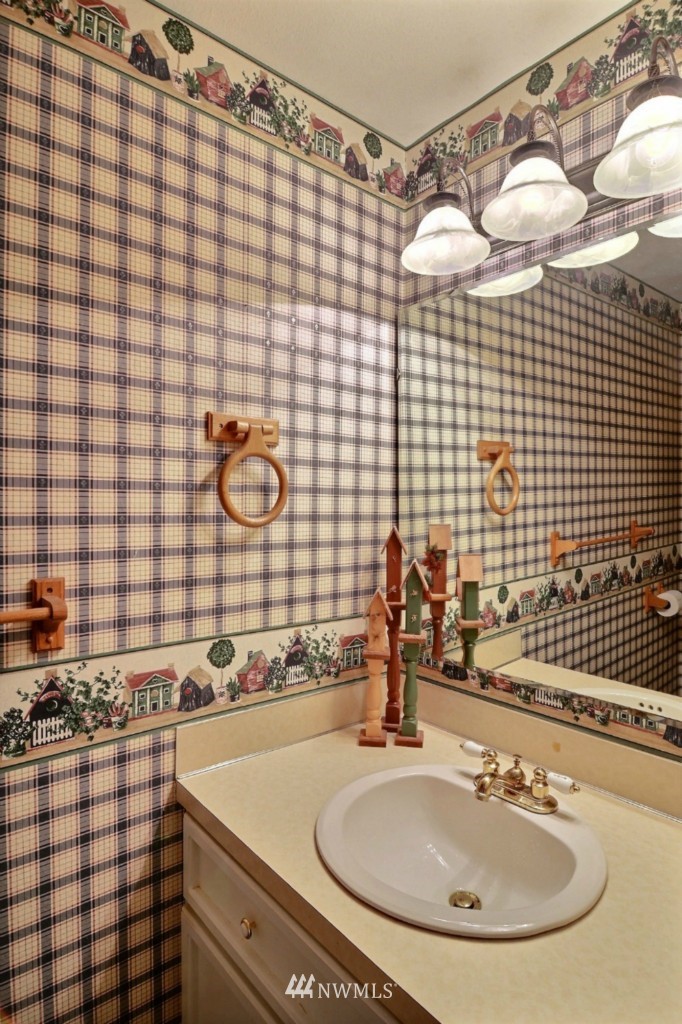 14520 Willow Road Southeast Port Orchard, WA 98367 - Photo 10 of 22 Gallery Image 10