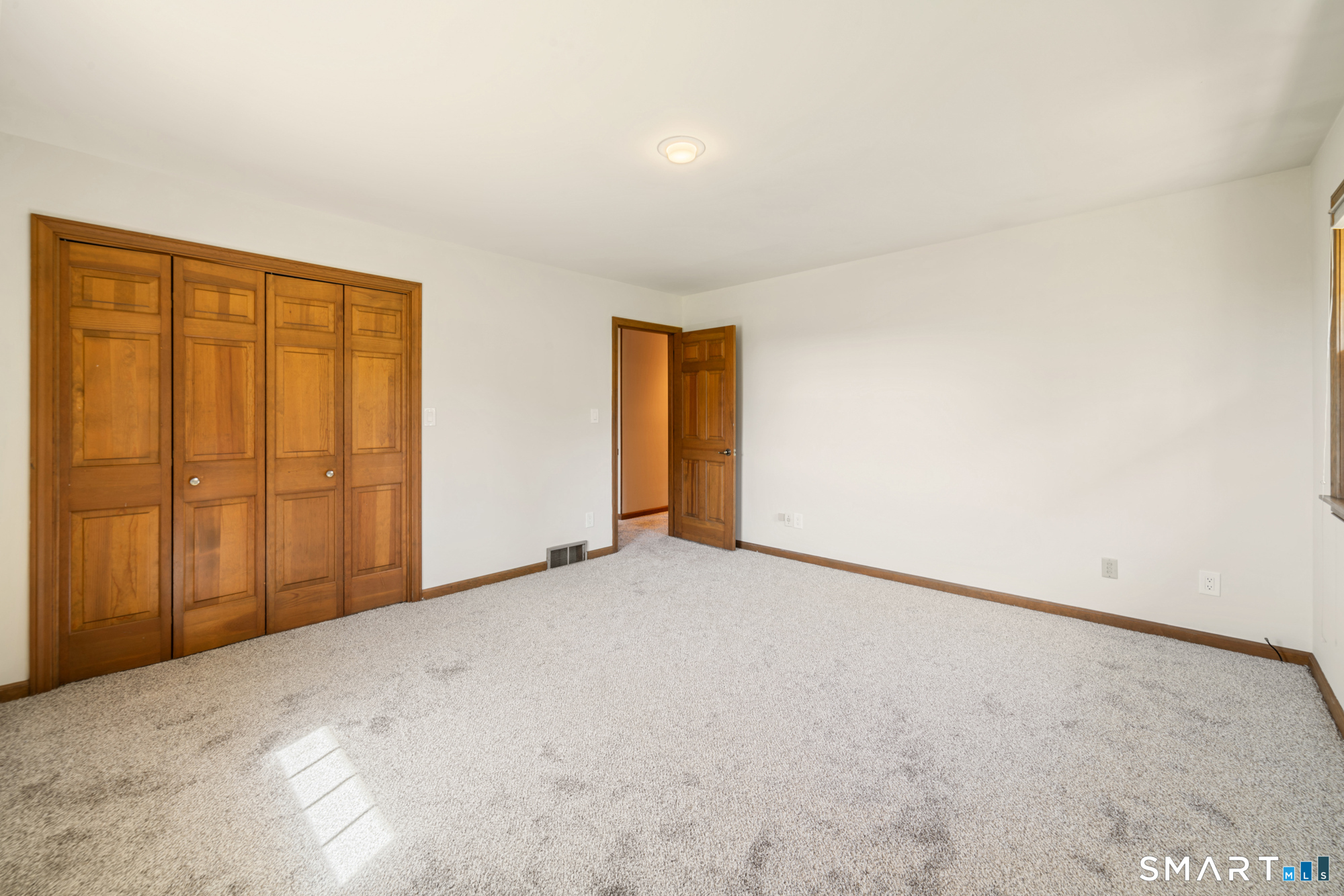 131 Sentinel Hill Road Derby, CT 06418 - Photo 20 of 40 an empty room with windows