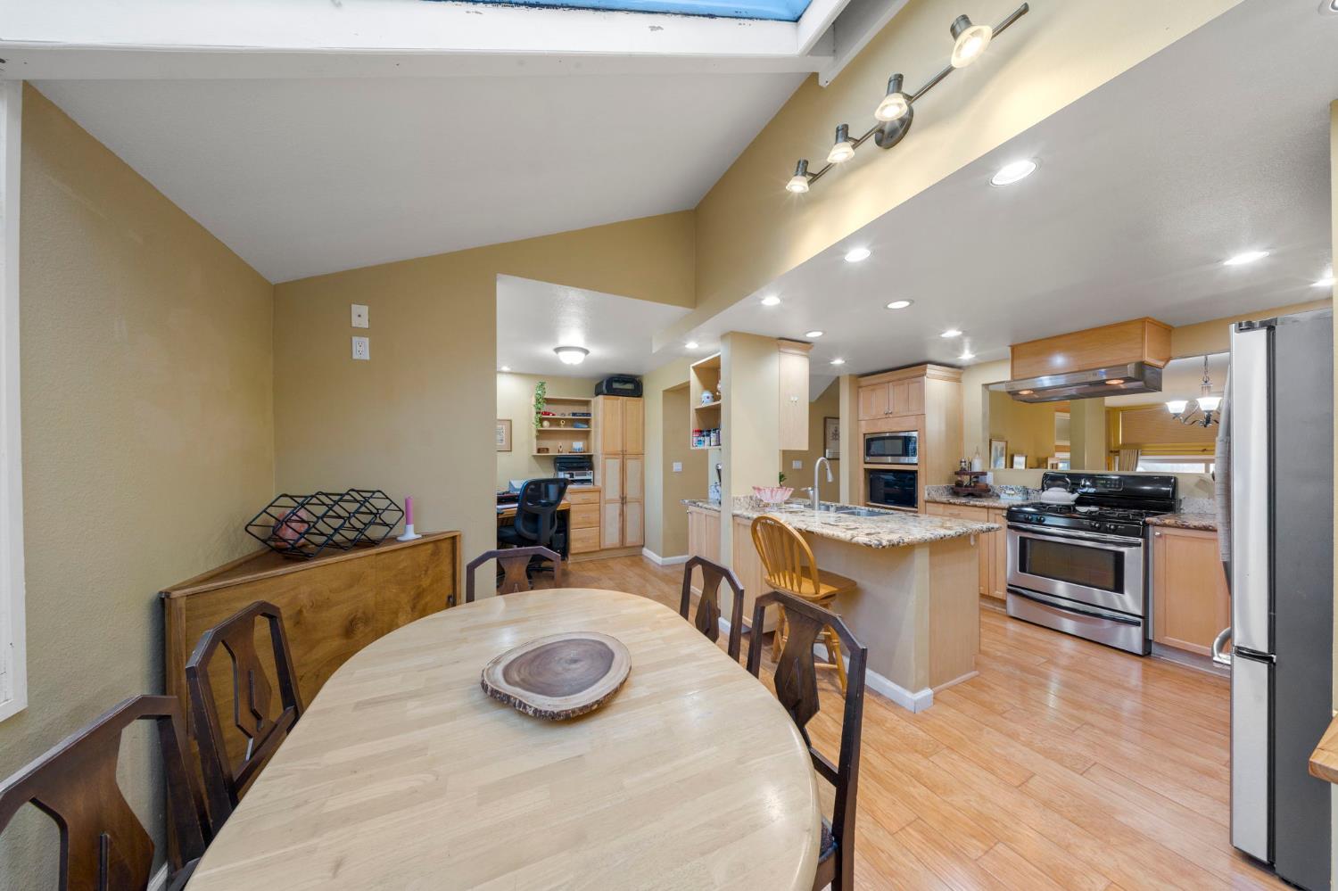 501 Rose Avenue, Unit 22 Modesto, CA 95355 - Photo 15 of 33