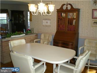 617 Store Road Harleysville, PA 19438 - Photo 4 of 12 Dining Room