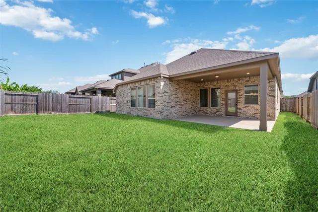 a view of utility room
