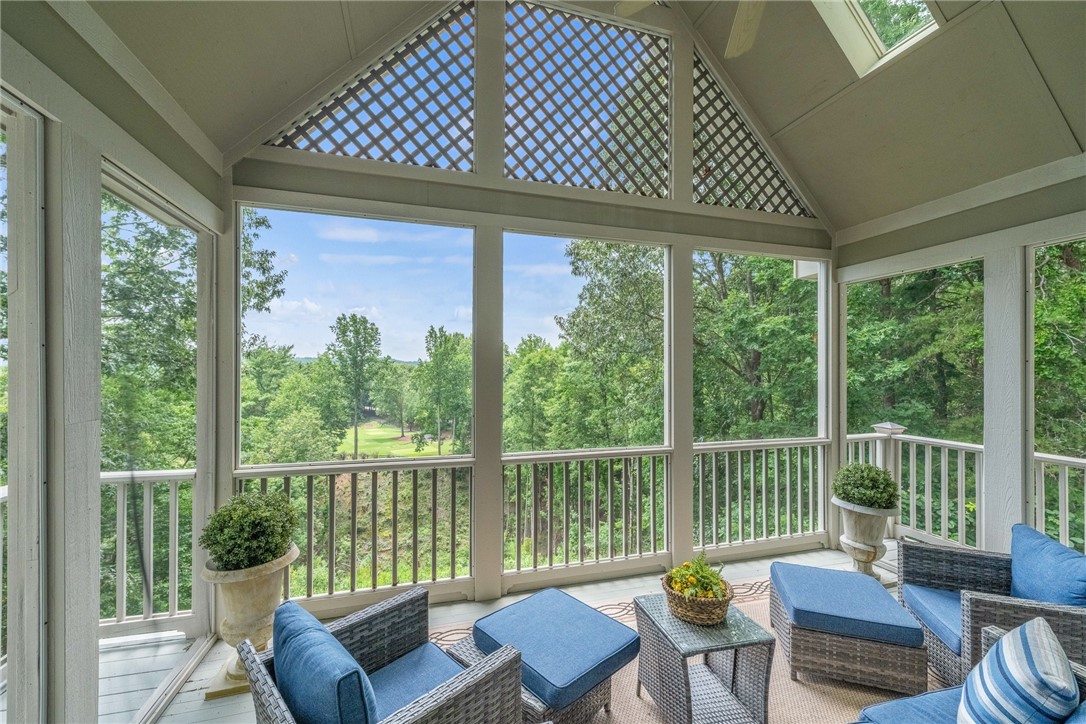 120 Links View Court Sunset, SC 29685 - Photo 14 of 50