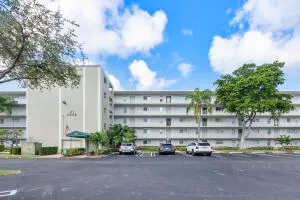 $3,000 | 2236 North Cypress Bend Drive, Unit 311, Pompano Beach, FL 33069
