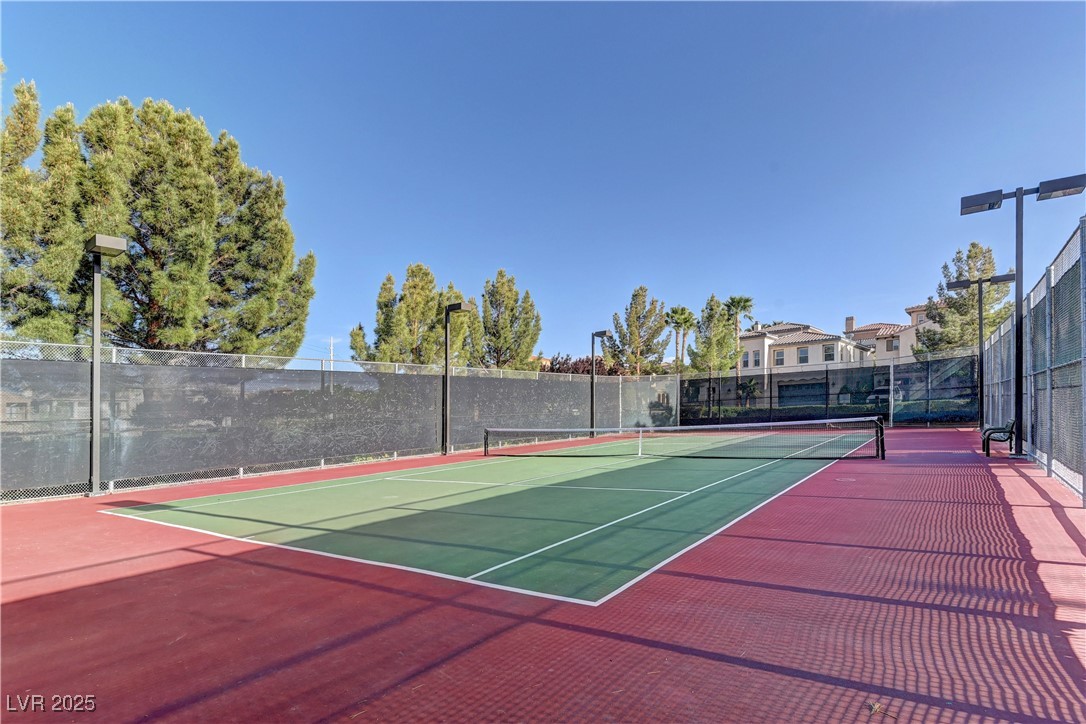 972 Rue Grand Paradis Lane Henderson, NV 89011 - Photo 30 of 32 View of tennis court