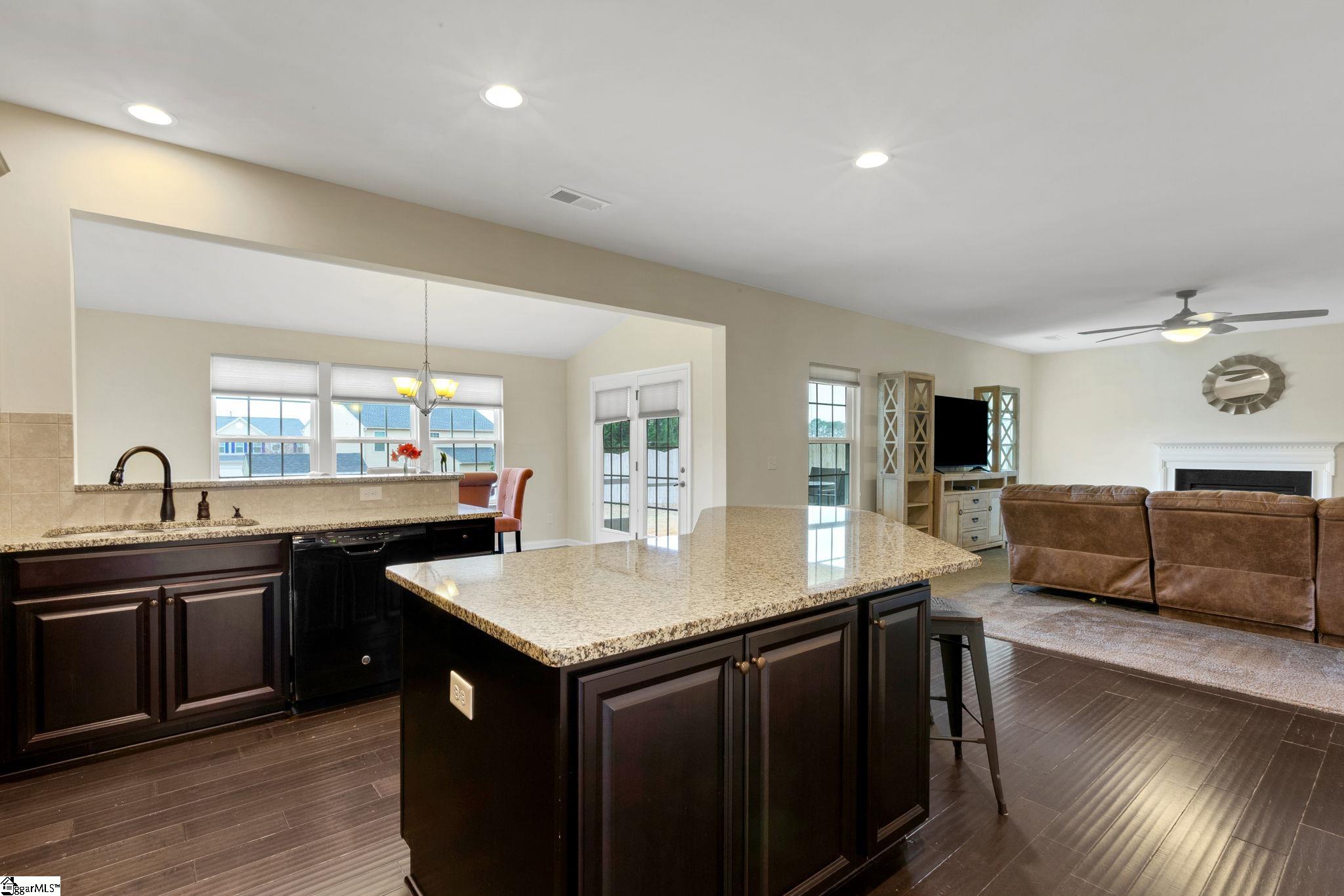 305 Mercer Drive Simpsonville, SC 29681 - Photo 13 of 50