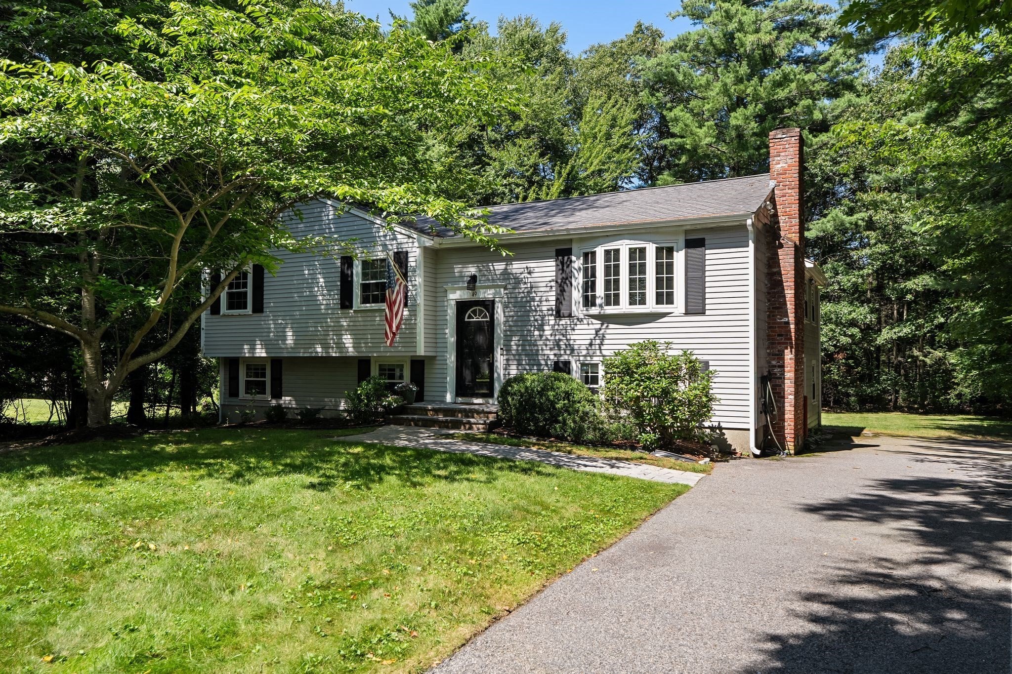 49 Old Farm Road Hanover, MA 02339 - Photo 1 of 31 Gallery Image 1