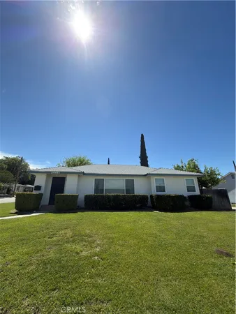 $3,200 | 24471 University Avenue, Loma Linda, CA 92354