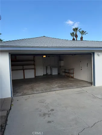 $3,200 | 24471 University Avenue, Loma Linda, CA 92354