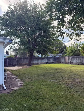 $3,200 | 24471 University Avenue, Loma Linda, CA 92354