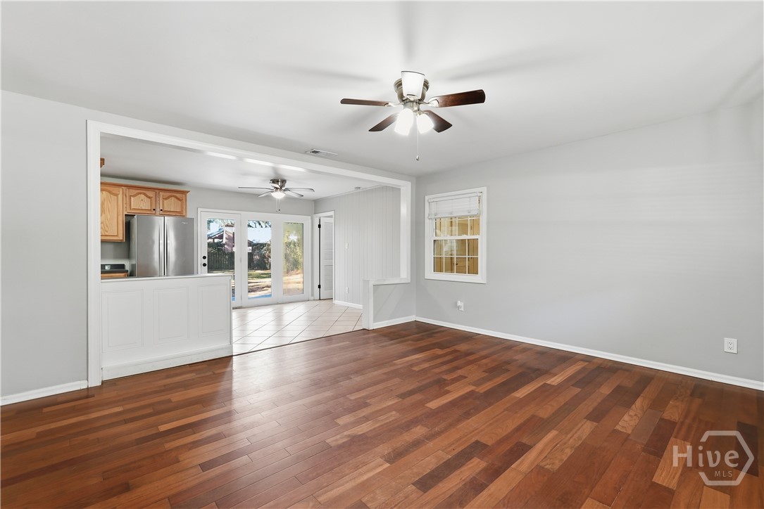 817 Walthour Road Savannah, GA 31410 - Photo 4 of 26