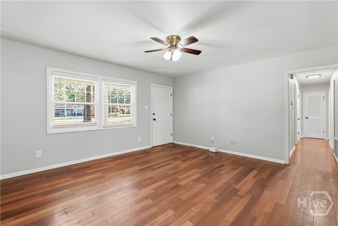 817 Walthour Road Savannah, GA 31410 - Photo 5 of 26