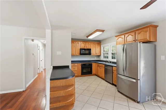 $2,500 | 817 Walthour Road, Savannah, GA 31410