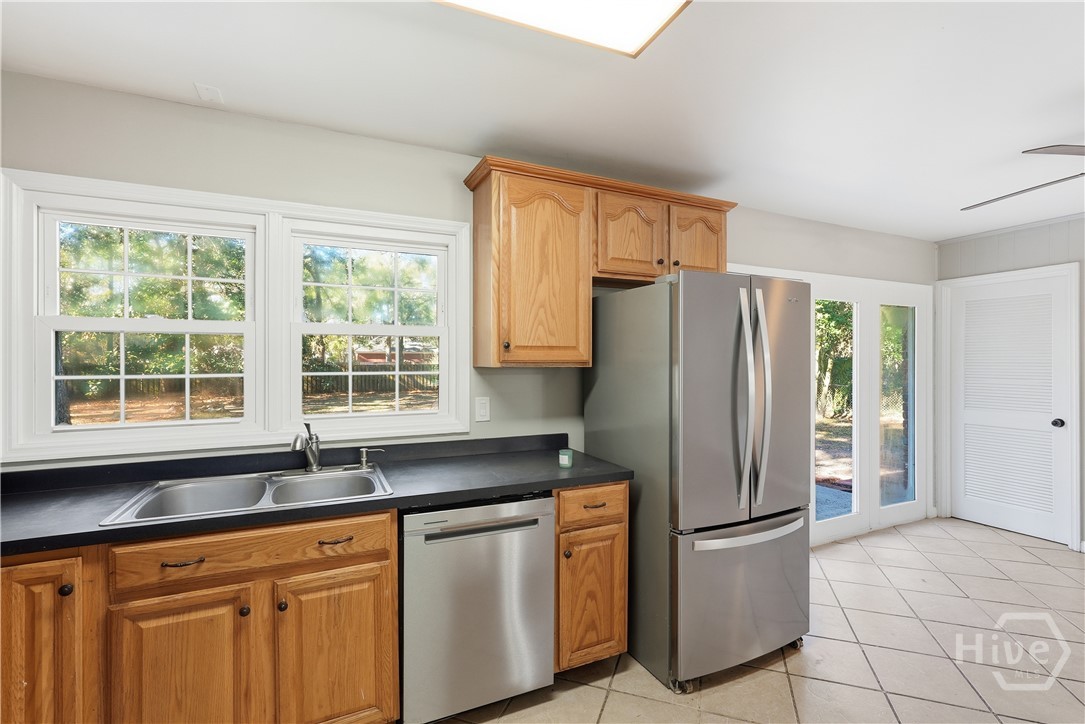 817 Walthour Road Savannah, GA 31410 - Photo 10 of 26