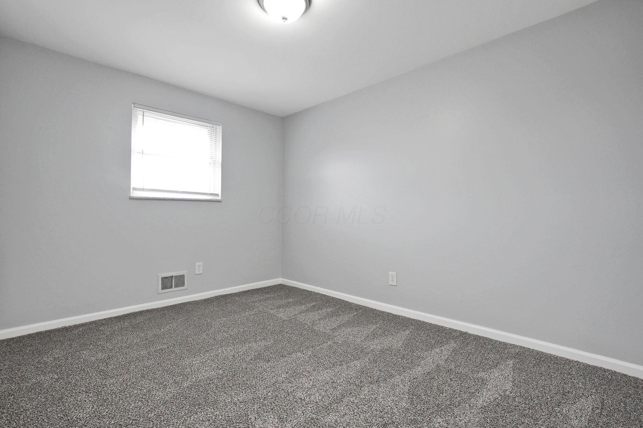 5720 Beechcroft Road, Unit B Columbus, OH 43229 - Photo 14 of 27