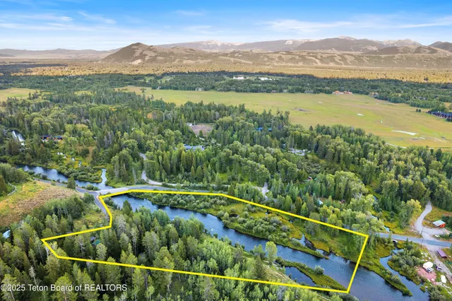 $12,900,000 | 2945 Hunt Lane, Wilson, WY 83014