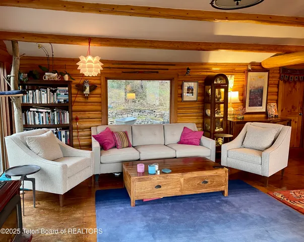 $12,900,000 | 2945 Hunt Lane, Wilson, WY 83014