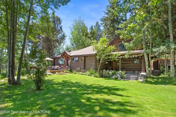 $12,900,000 | 2945 Hunt Lane, Wilson, WY 83014