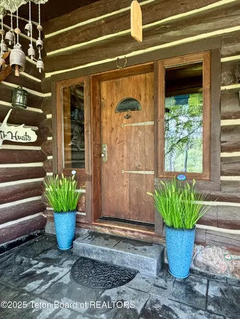 $12,900,000 | 2945 Hunt Lane, Wilson, WY 83014