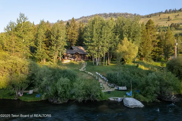 $12,900,000 | 2945 Hunt Lane, Wilson, WY 83014