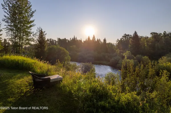 $12,900,000 | 2945 Hunt Lane, Wilson, WY 83014